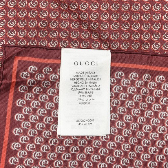 - NEW  Gucci GG Monogram Hearts Pocket Square in Red - Picture 8 of 8
